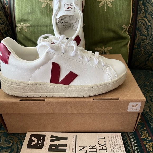 Veja UCRA CWL Marsala Brand new - Picture 9 of 10